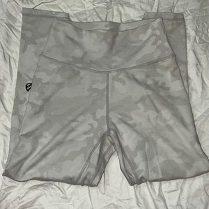 PTULA CAMO💟